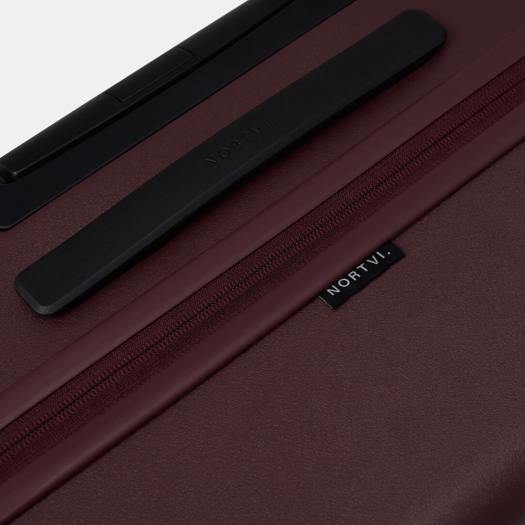 Large Check-In Case | Burgundy | Premium